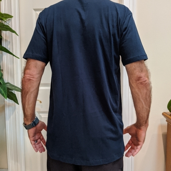 Next Level Rock Out w/Your Guac Out Tee Men's Size Large - Picture 5 of 6